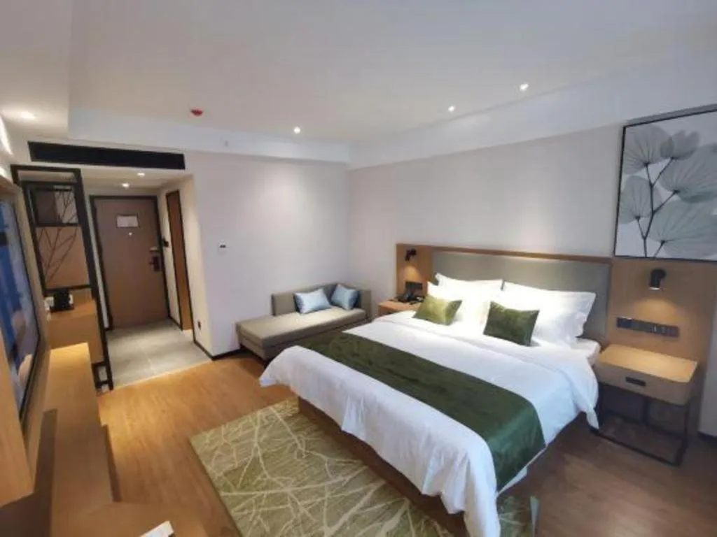 Bed in GreenTree Inn Luoyang Railway Station Wangfujing Wangcheng Park