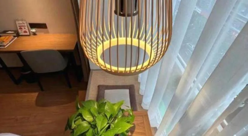 GreenTree Inn Luoyang Railway Station Wangfujing Wangcheng Park