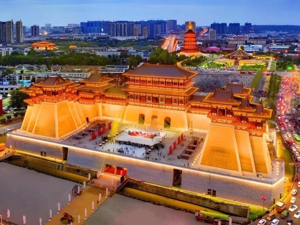 GreenTree Inn Luoyang Railway Station Wangfujing Wangcheng Park