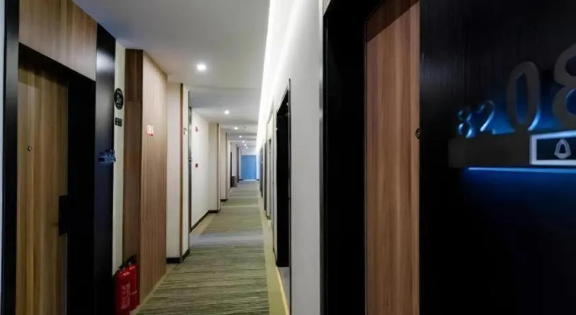 GreenTree Inn Express Hebei Tangshan Guyan District Xinguang Road