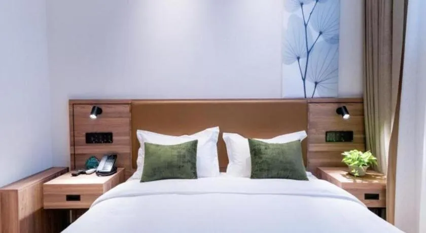 Bed in GreenTree Inn Express Hebei Tangshan Guyan District Xinguang Road