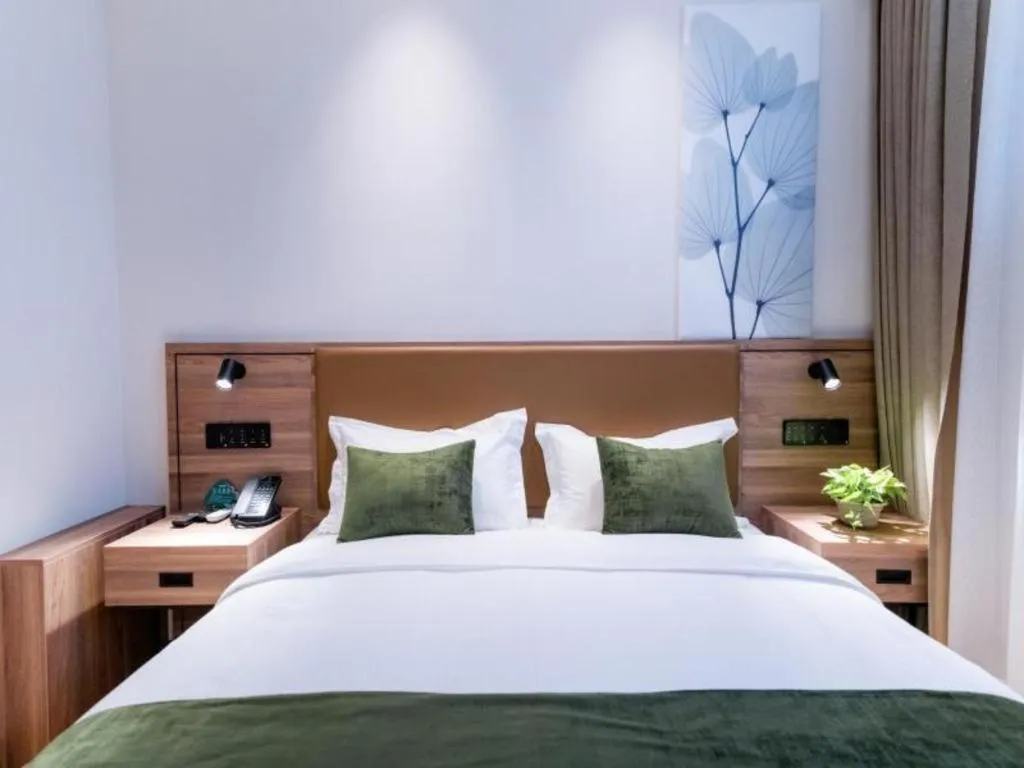 Bed in GreenTree Inn Express Hebei Tangshan Guyan District Xinguang Road