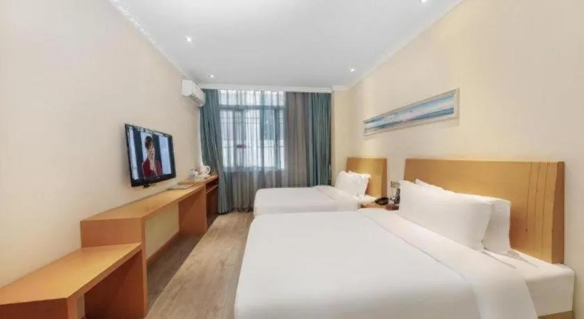 Bed in GreenTree Alliance Hotel Shenzhen Nanshan District Zhongshan Park Tongle