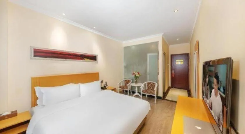 Bed in GreenTree Alliance Hotel Shenzhen Nanshan District Zhongshan Park Tongle