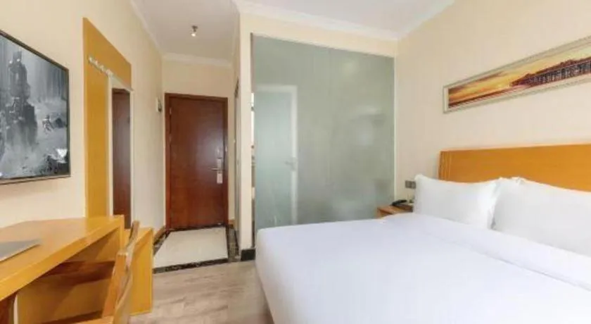 Bed in GreenTree Alliance Hotel Shenzhen Nanshan District Zhongshan Park Tongle
