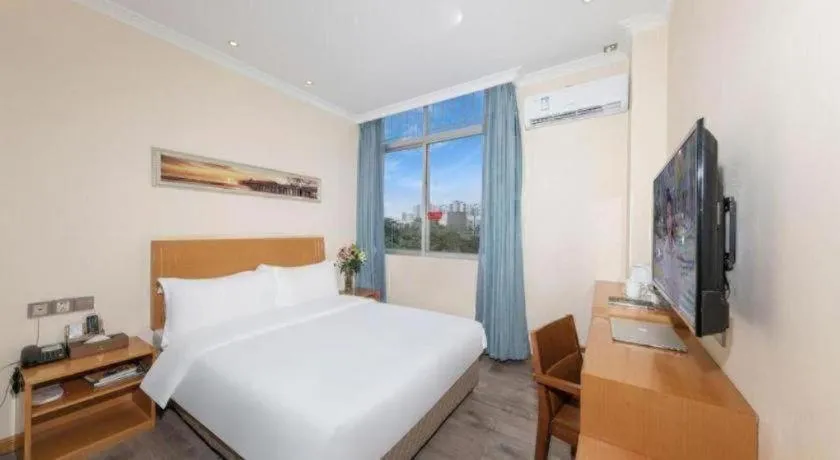 Bed in GreenTree Alliance Hotel Shenzhen Nanshan District Zhongshan Park Tongle