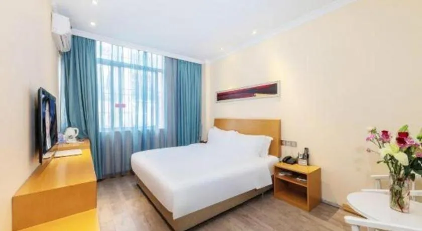 Bed in GreenTree Alliance Hotel Shenzhen Nanshan District Zhongshan Park Tongle