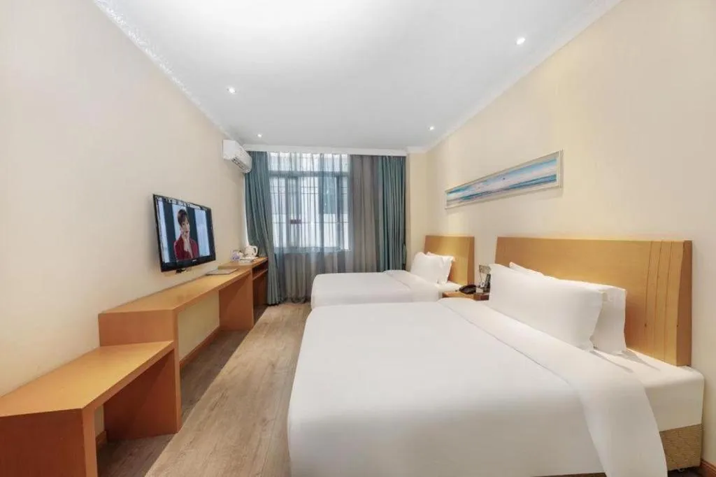 Bed in GreenTree Alliance Hotel Shenzhen Nanshan District Zhongshan Park Tongle