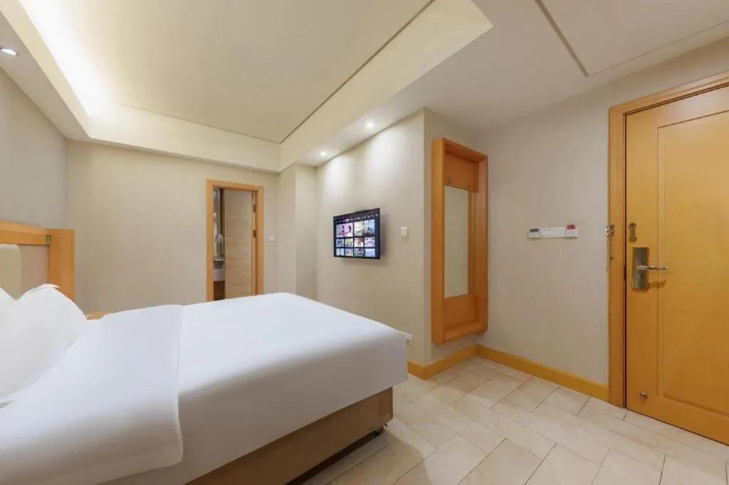 Bed in GreenTree Alliance Hotel Shenzhen Futian District Xiangmi Lake Xiangmei Mountain Metro Station