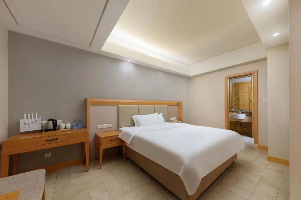 Bed in GreenTree Alliance Hotel Shenzhen Futian District Xiangmi Lake Xiangmei Mountain Metro Station