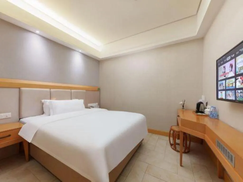 Bed in GreenTree Alliance Hotel Shenzhen Futian District Xiangmi Lake Xiangmei Mountain Metro Station