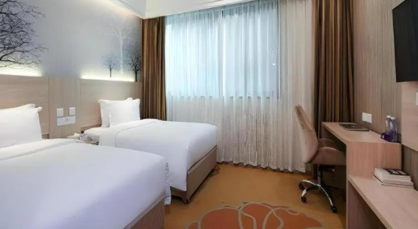 Bed in GreenTree Alliance Hotel Shenzhen Nanshan District Nantou Ancient City Majialong