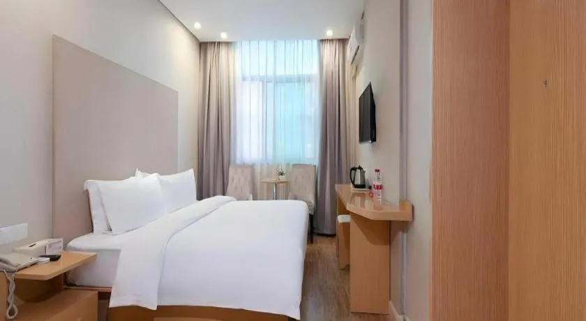 Bed in GreenTree Alliance Hotel Shenzhen Nanshan District Nantou Ancient City Majialong