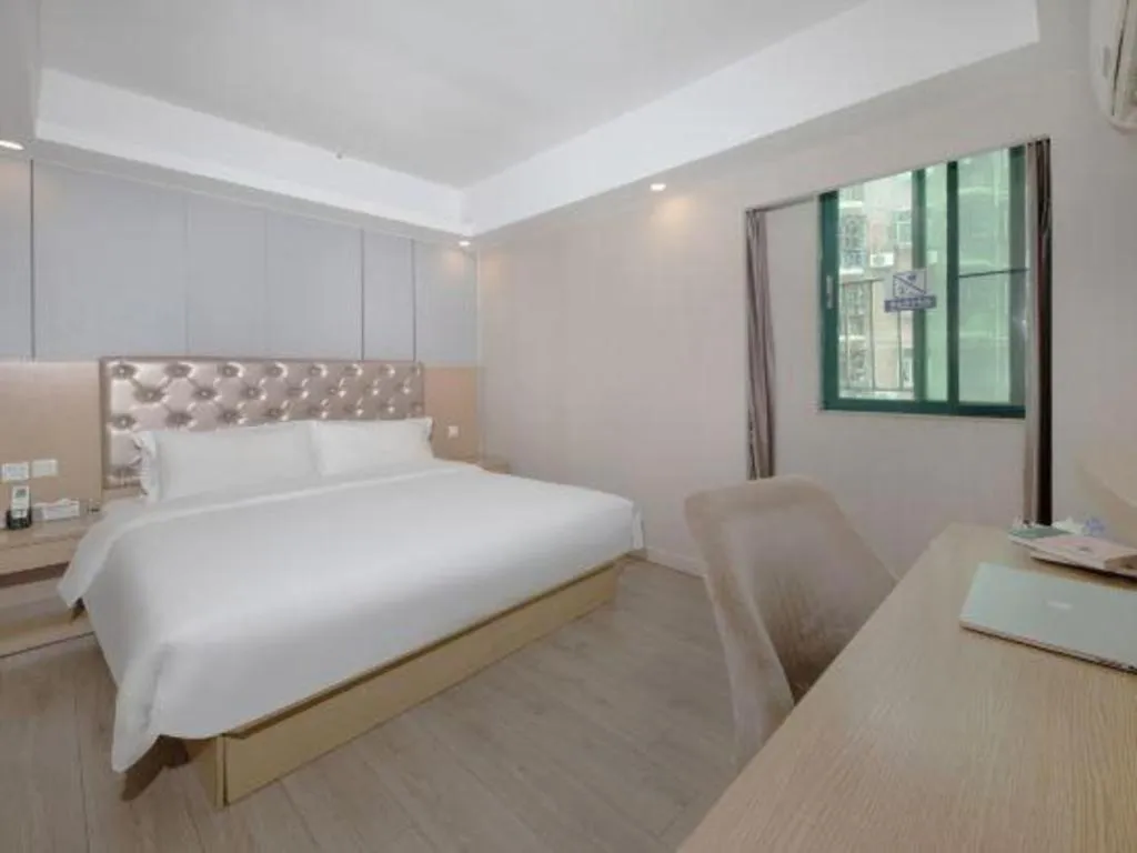 Bed in GreenTree Alliance Hotel Shenzhen Nanshan District Nantou Ancient City Majialong