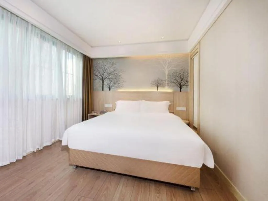 Bed in GreenTree Alliance Hotel Shenzhen Nanshan District Nantou Ancient City Majialong