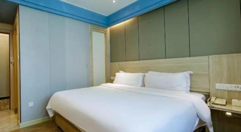 Bed in GreenTree Alliance Hotel Shenzhen Nanshan District Nantou Ancient City Majialong