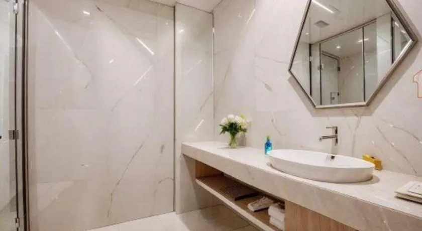 GreenTree Eastern Hotel Shenzhen Nanshan District Qianhai Free Trade Zone Lilin Metro Station