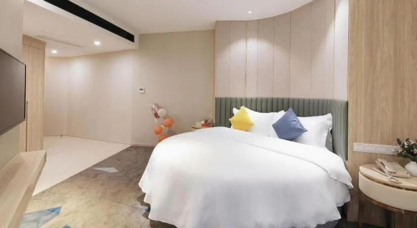 Bed in GreenTree Eastern Hotel Shenzhen Nanshan District Qianhai Free Trade Zone Lilin Metro Station