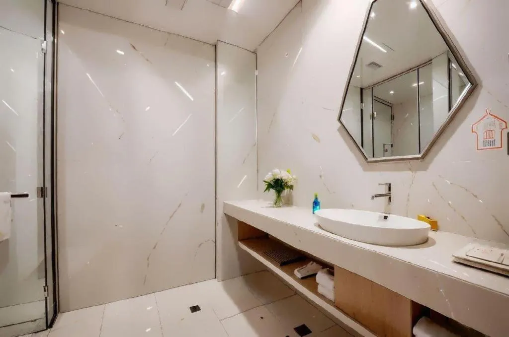 GreenTree Eastern Hotel Shenzhen Nanshan District Qianhai Free Trade Zone Lilin Metro Station