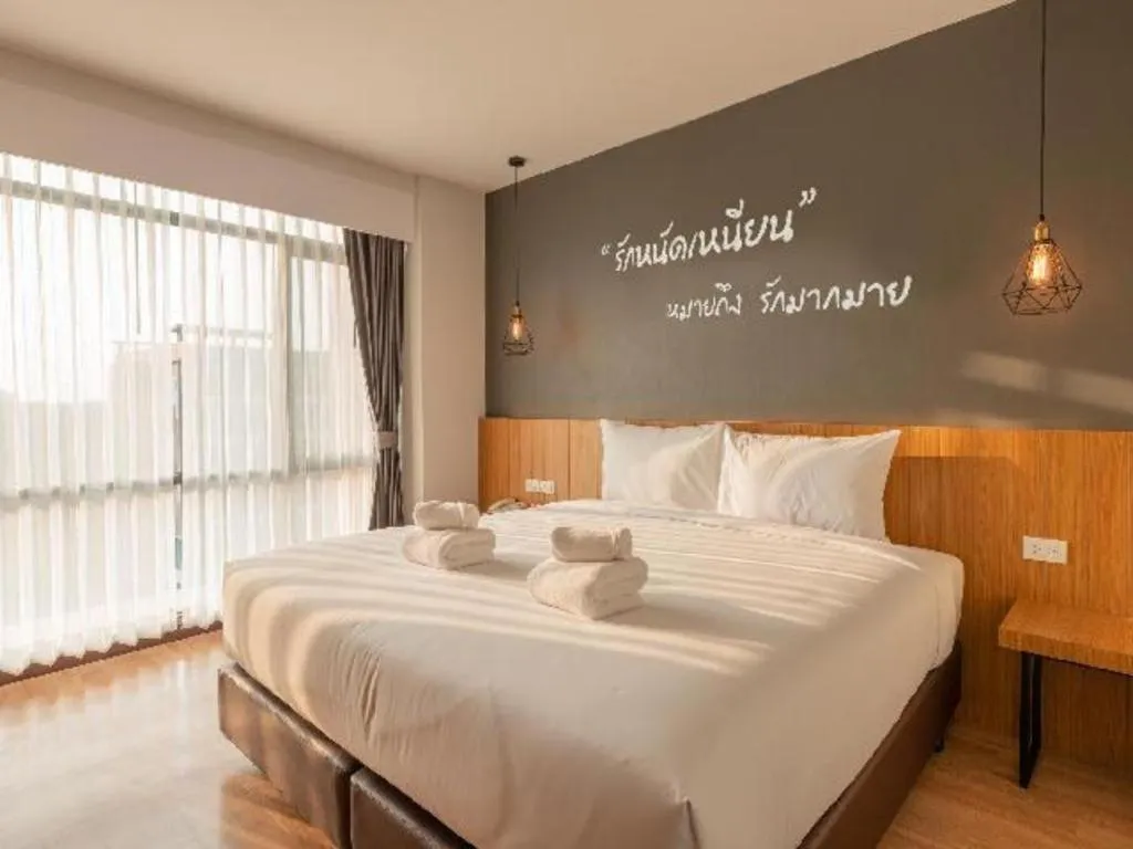 Bed in B2 Surat Thani Premier Hotel