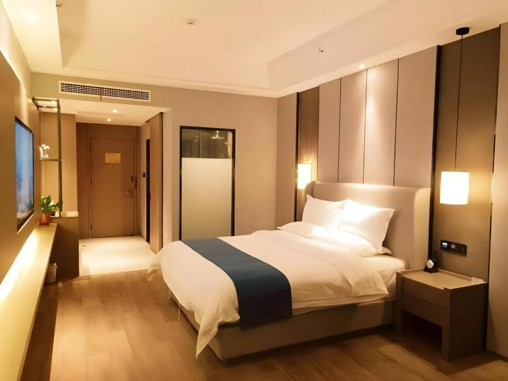 Bed in GreenTree Eastern Hotel Changge Yiwu City