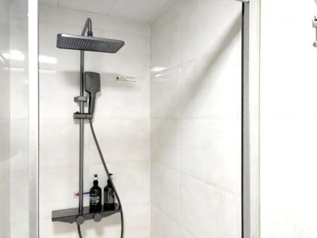 Shell Hotel Huaibei Jinying Plaza Long Distance Bus Station