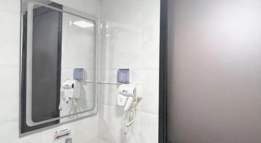 Shell Hotel Huaibei Jinying Plaza Long Distance Bus Station