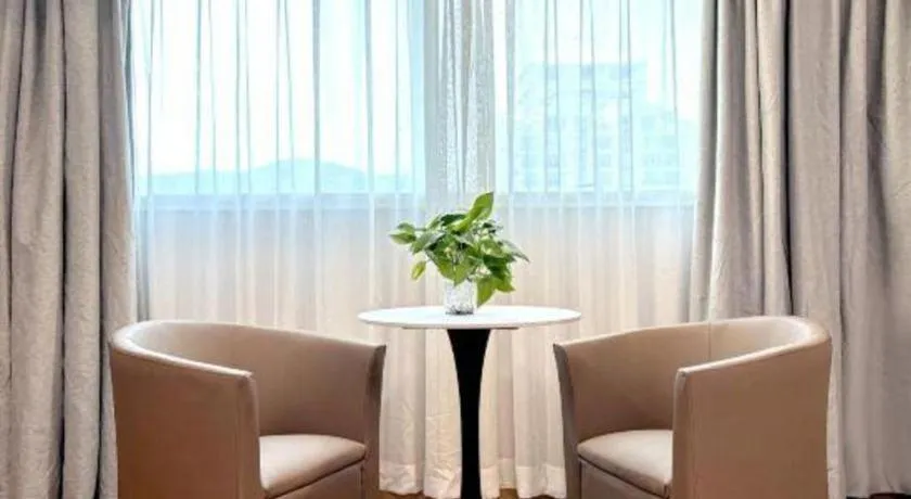 Shell Hotel Huaibei Jinying Plaza Long Distance Bus Station