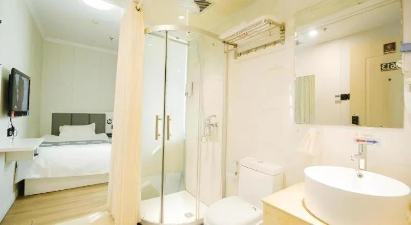 Shell Hotel Huaibei Jinying Plaza Long Distance Bus Station