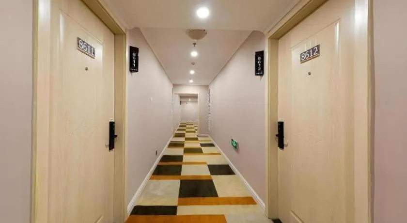 Shell Hotel Huaibei Jinying Plaza Long Distance Bus Station