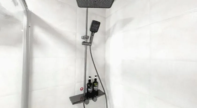 Shell Hotel Huaibei Jinying Plaza Long Distance Bus Station