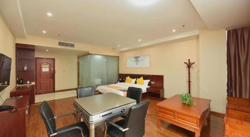 Shell Hotel Huainan Shou County Passenger Station Yaohai Grand Market