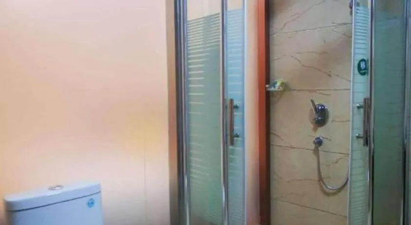 Shell Hotel Huainan Shou County Passenger Station Yaohai Grand Market