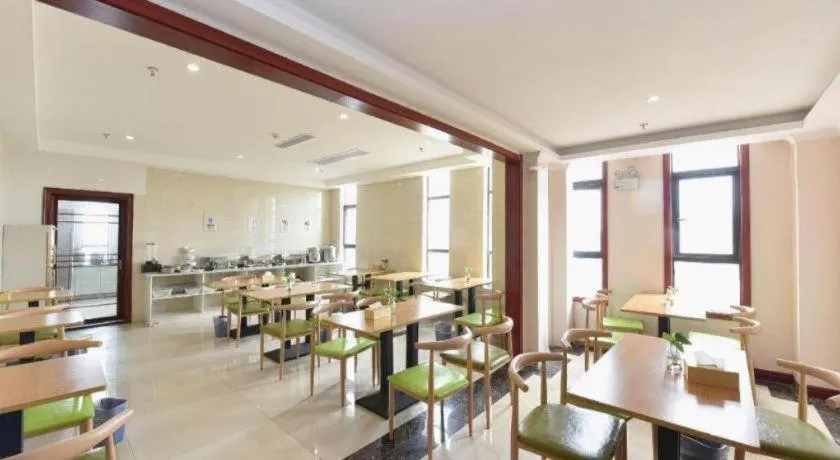 Shell Hotel Huainan Shou County Passenger Station Yaohai Grand Market