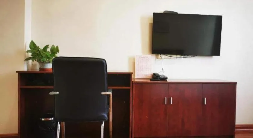 Shell Hotel Huainan Shou County Passenger Station Yaohai Grand Market