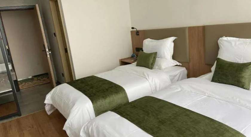 Bed in GreenTree Inn Express Lanzhou West Passenger Station Lanzhou Center