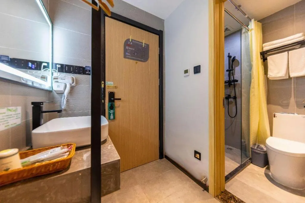 GreenTree Inn Express Lanzhou West Passenger Station Lanzhou Center