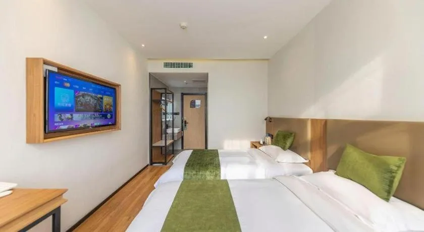 Bed in GreenTree Inn Express Lanzhou West Passenger Station Lanzhou Center