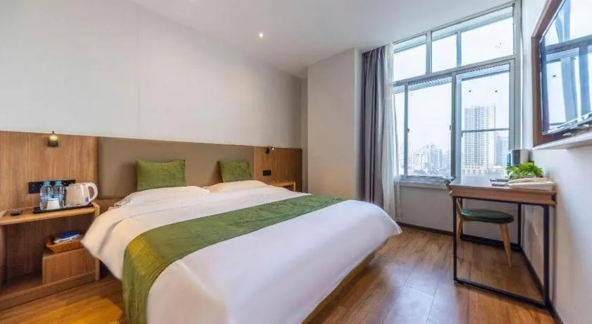 Bed in GreenTree Inn Express Lanzhou West Passenger Station Lanzhou Center