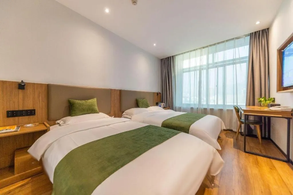 Bed in GreenTree Inn Express Lanzhou West Passenger Station Lanzhou Center