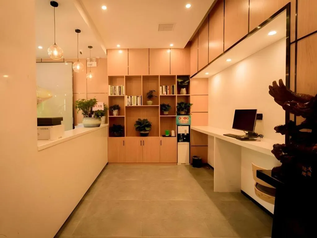 GreenTree Inn Express Henan Xinyang Huaibin County