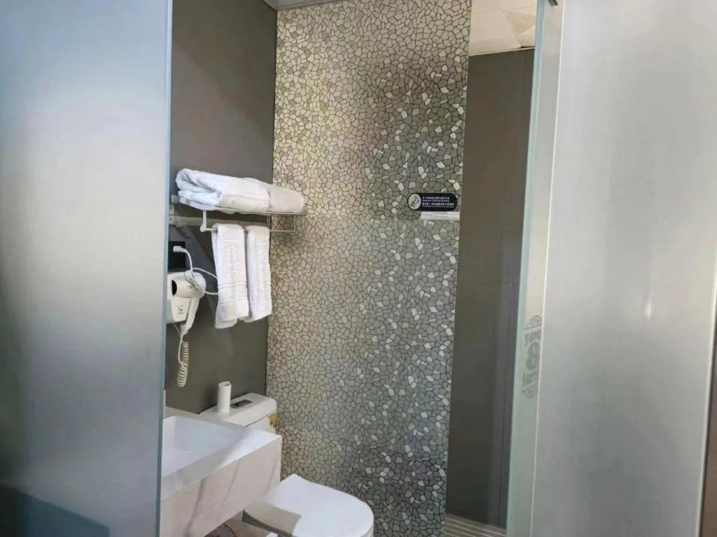 Super 8 Hotel Dingzhou Chongwen Street