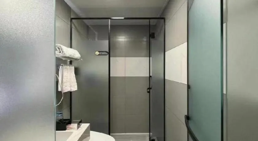 Super 8 Hotel Dingzhou Chongwen Street