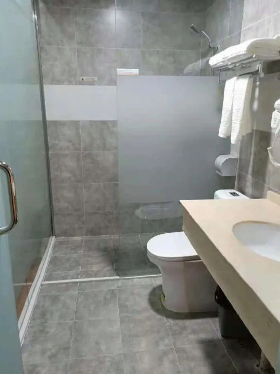 Super 8 Hotel Dingzhou Chongwen Street