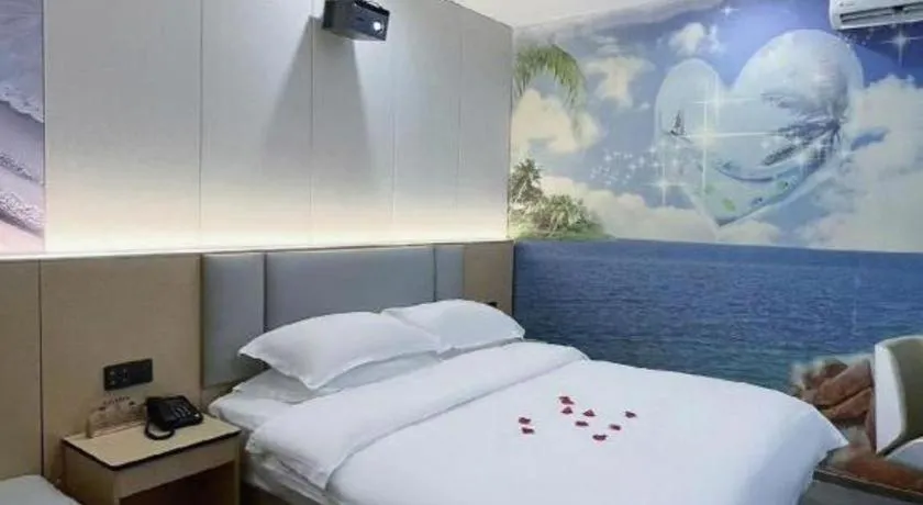 Bed in Super 8 Hotel Dingzhou Chongwen Street