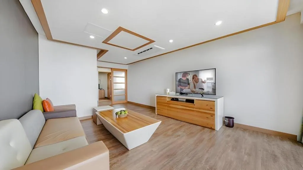 Gangneung Four Season Hotel and Pension