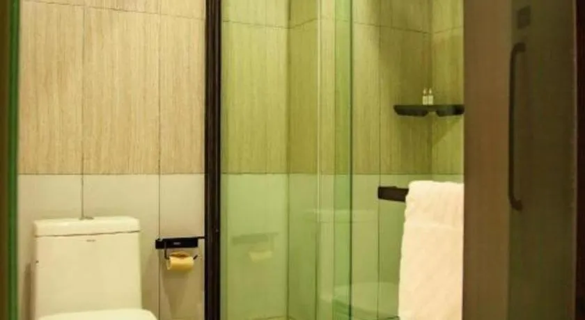 Thank Inn Guizhou Bijie Qianxi County High-Speed Railway Station