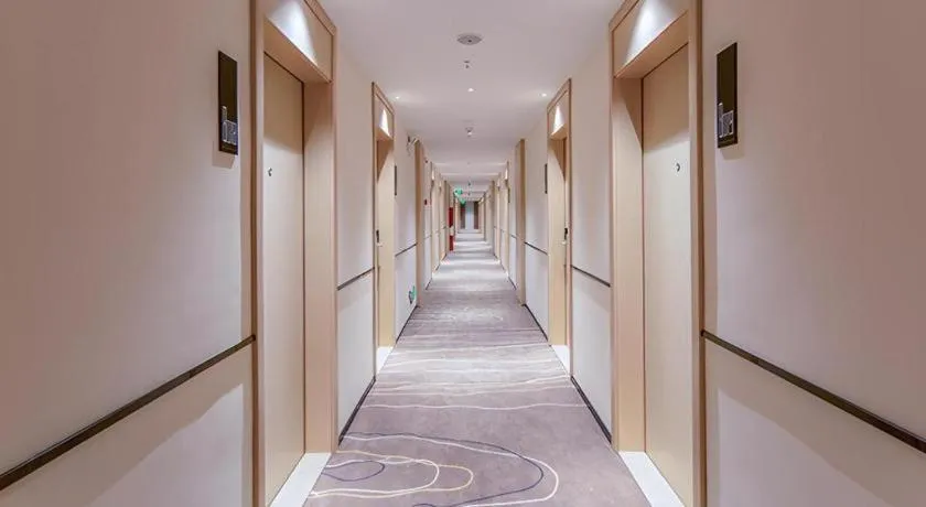 City Comfort Inn Wuzhou Xijiang Thrid Bridge