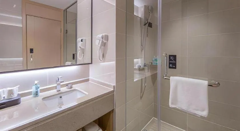 City Comfort Inn Wuzhou Xijiang Thrid Bridge