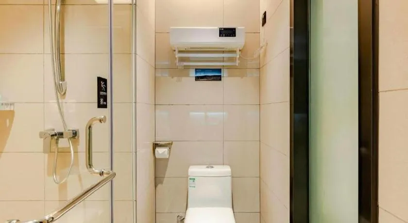 City Comfort Inn Yunfu Xinxing Juncheng Plaza